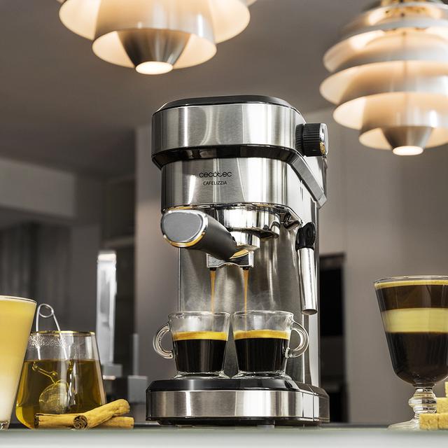 Cecotec - Cafetera Espresso Cafelizzia 790 Steel