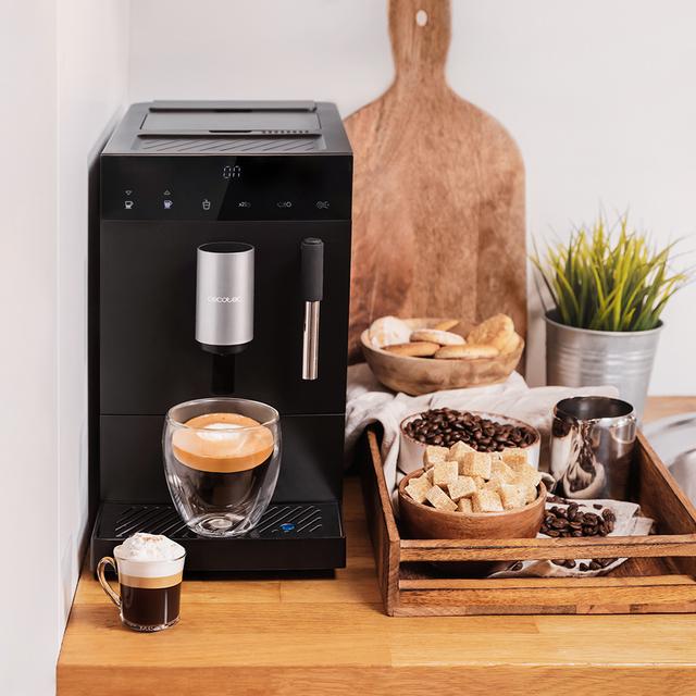 Cecotec - Cafetera Superautomática Cremmaet Compact Steam